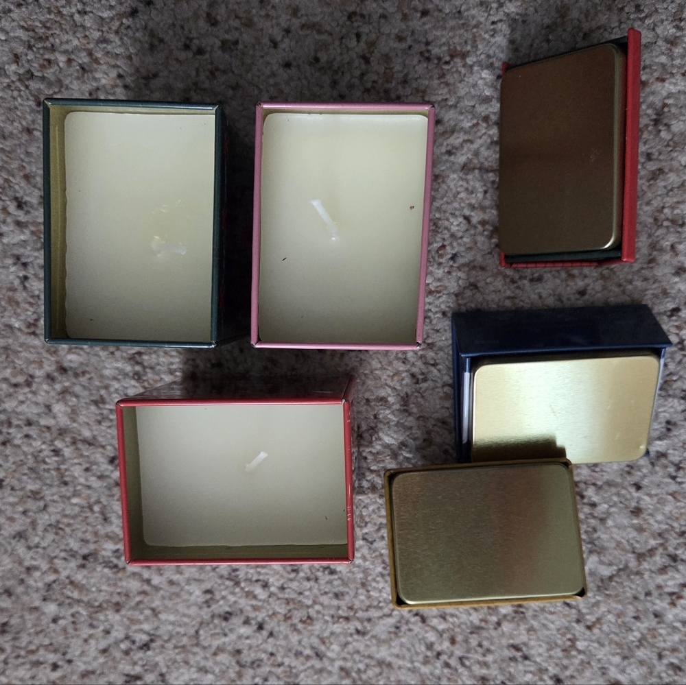 3 Candles From Barnes & Noble Paper Source - Picture 6 of 7